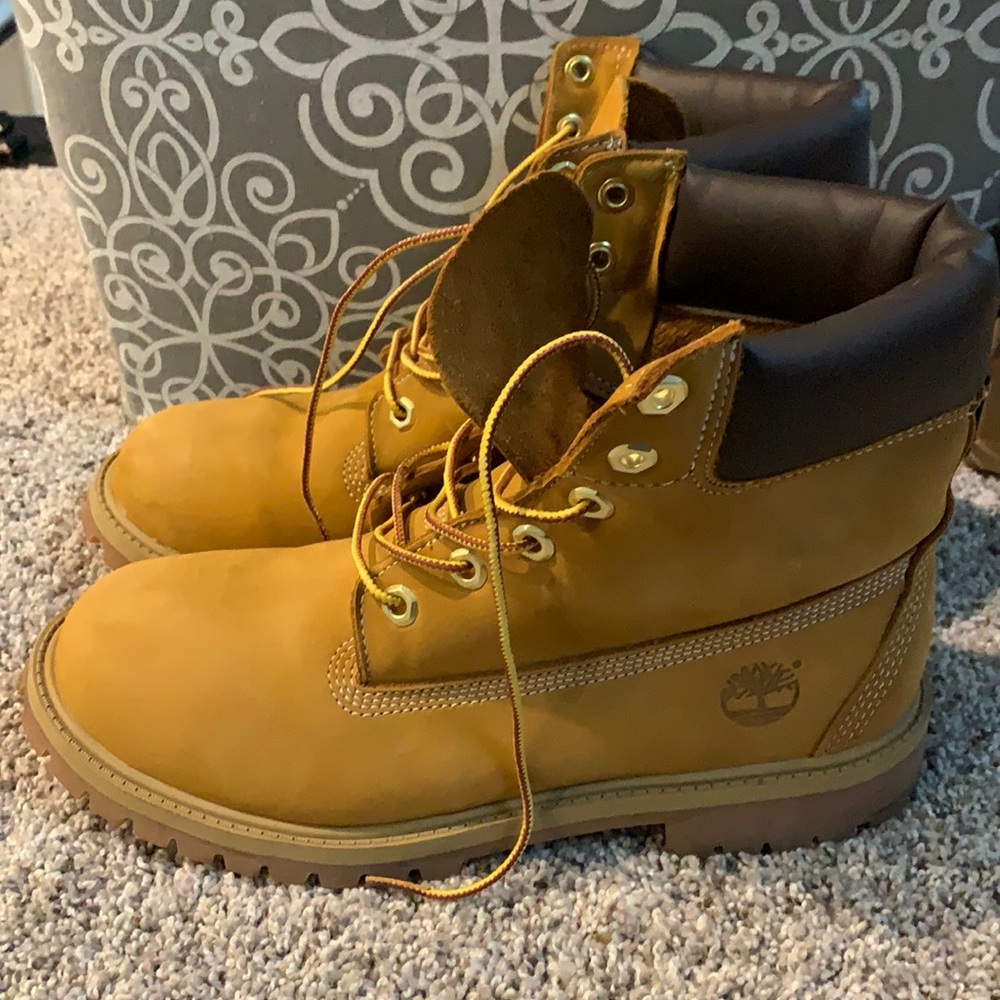 Men’s or Boys Timberland Boots Size 7